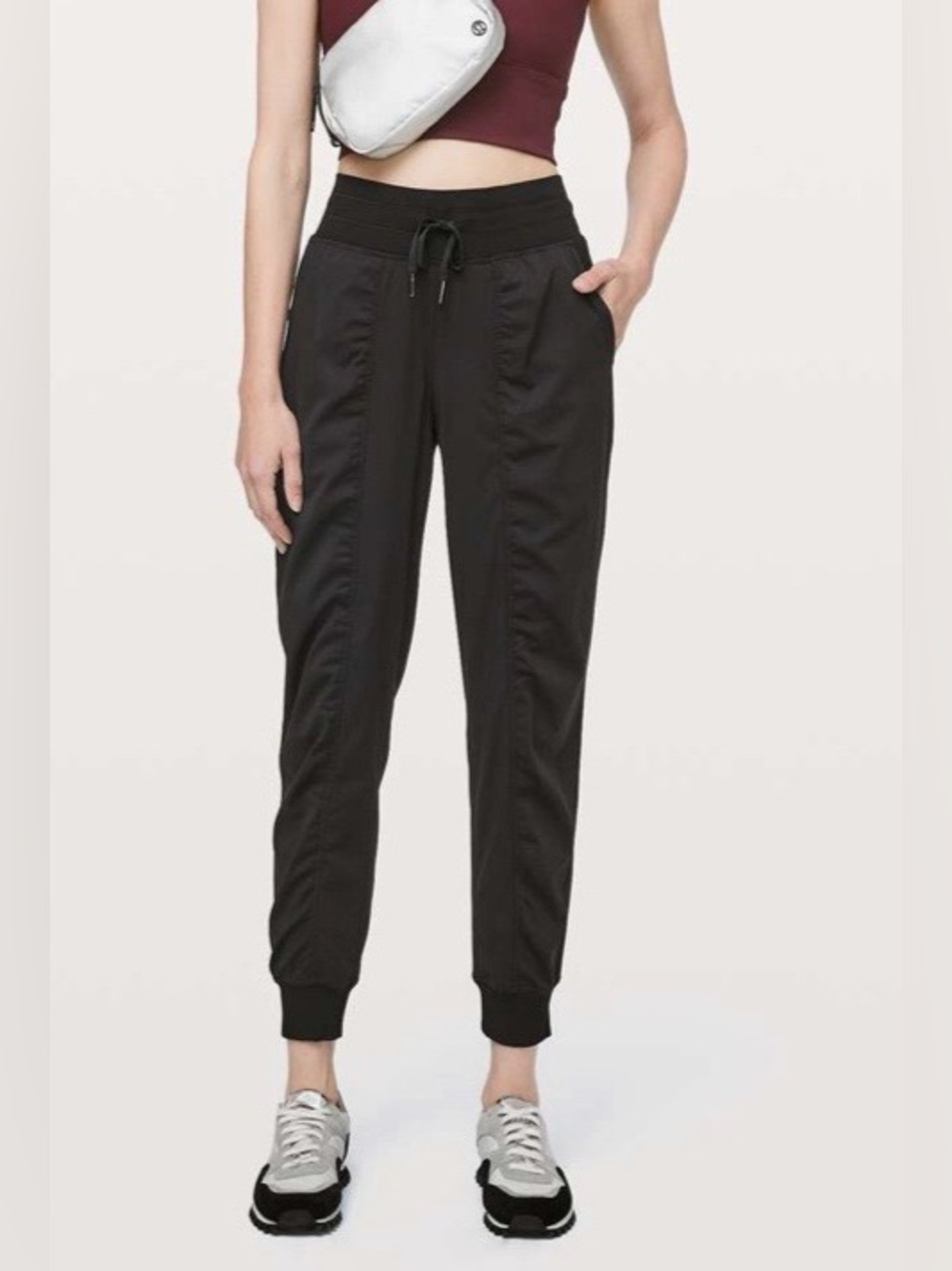 Lululemon Dance Studio Jogger *29", size 6, Black, great condition
#156